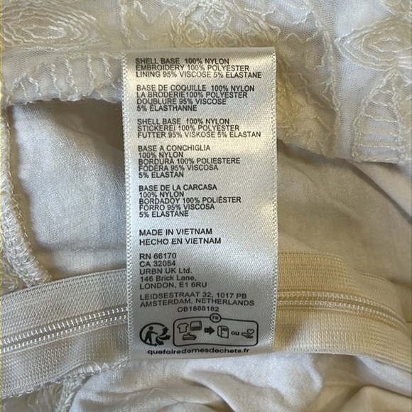 Free People Beat of the Moment Lace Maxi Skirt Sheer with shorts Size 4 NEW - Picture 14 of 15